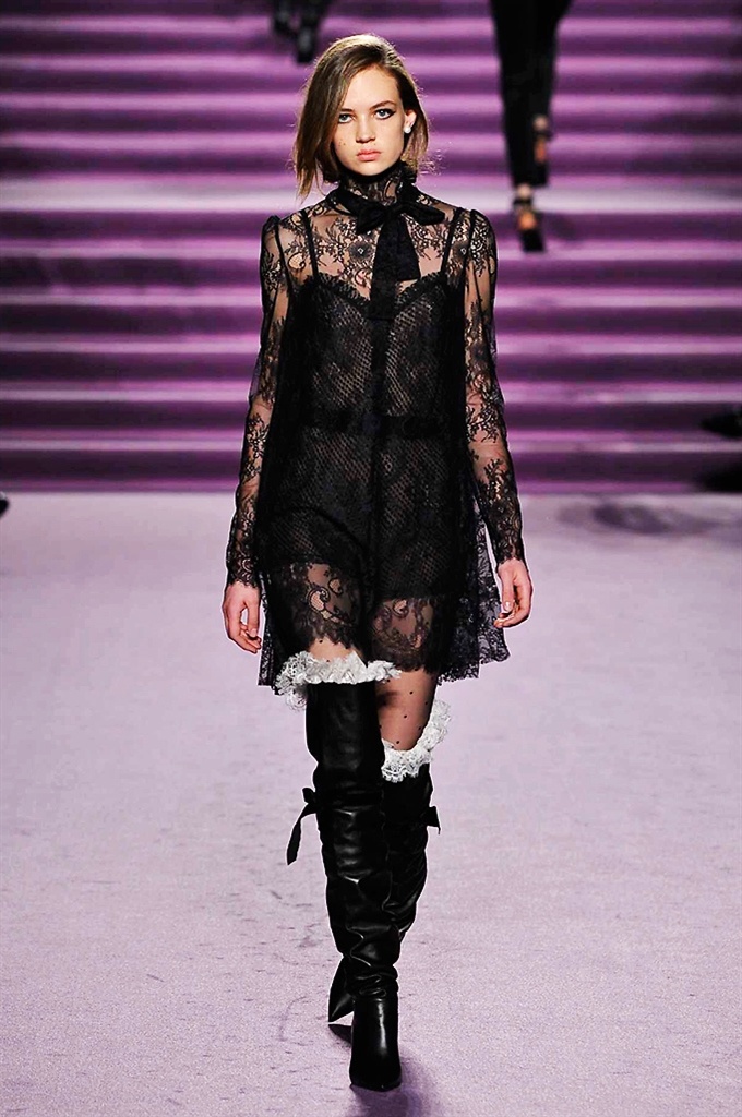 Fotoservizio/FW 2016-2017/WOMEN/PHILOSOPHY DI LORENZO SERAFINI/DP2/0
