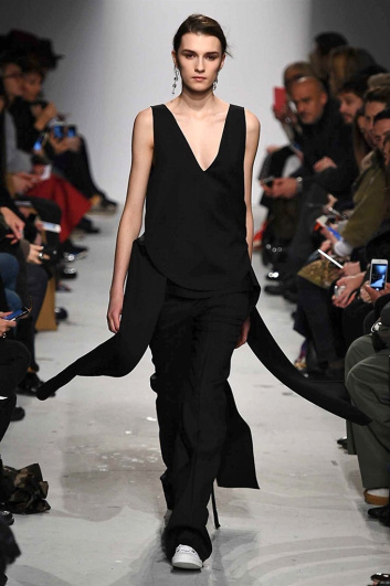 Fotoservizio/FW 2016-2017/WOMEN/PORTS 1961/DP2/1