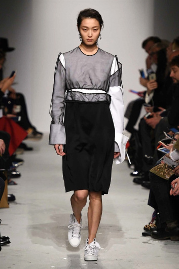 Fotoservizio/FW 2016-2017/WOMEN/PORTS 1961/DP2/5