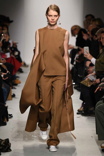 Fotoservizio/FW 2016-2017/WOMEN/PORTS 1961/DP2/2