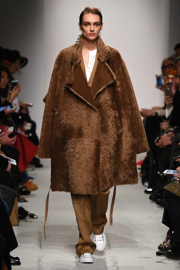 Fotoservizio/FW 2016-2017/WOMEN/PORTS 1961/DP2/4