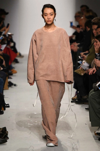 Fotoservizio/FW 2016-2017/WOMEN/PORTS 1961/DP2/6