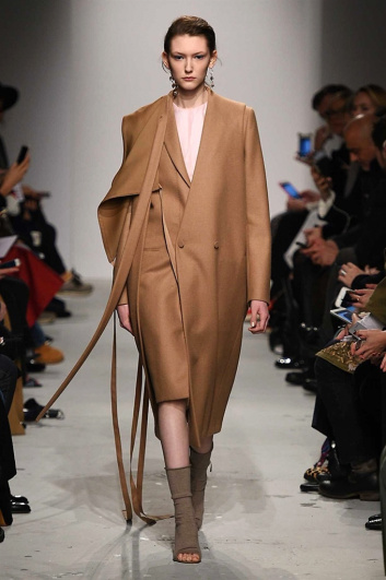Fotoservizio/FW 2016-2017/WOMEN/PORTS 1961/DP2/9