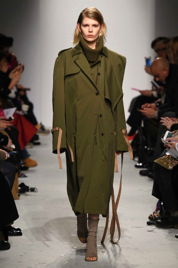 Fotoservizio/FW 2016-2017/WOMEN/PORTS 1961/DP2/12