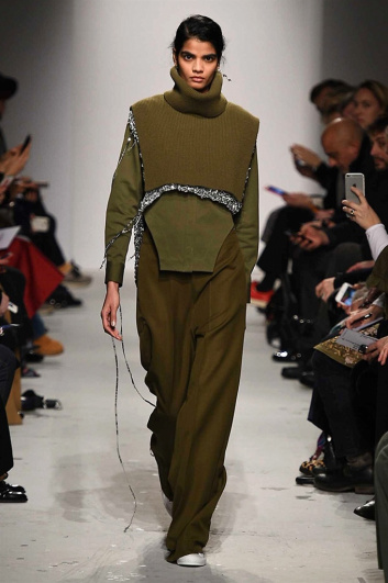 Fotoservizio/FW 2016-2017/WOMEN/PORTS 1961/DP2/14