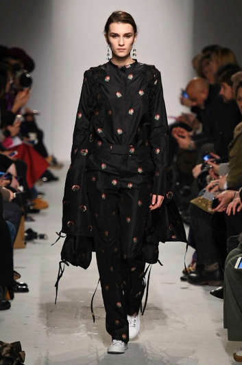 Fotoservizio/FW 2016-2017/WOMEN/PORTS 1961/DP2/20