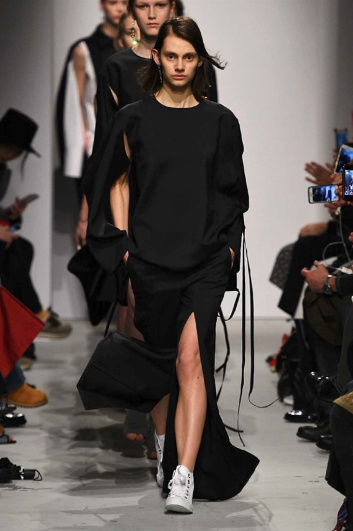 Fotoservizio/FW 2016-2017/WOMEN/PORTS 1961/DP2/21