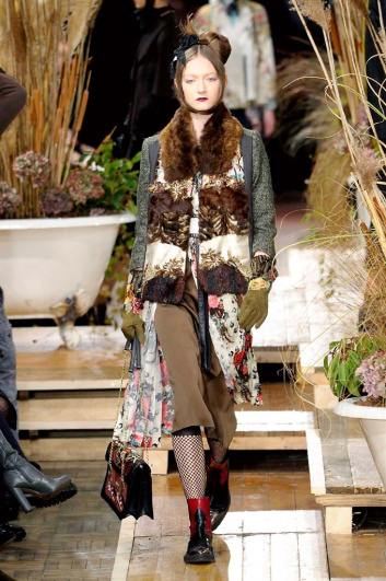 Fotoservizio/FW 2016-2017/WOMEN/ANTONIO MARRAS/DP2/13