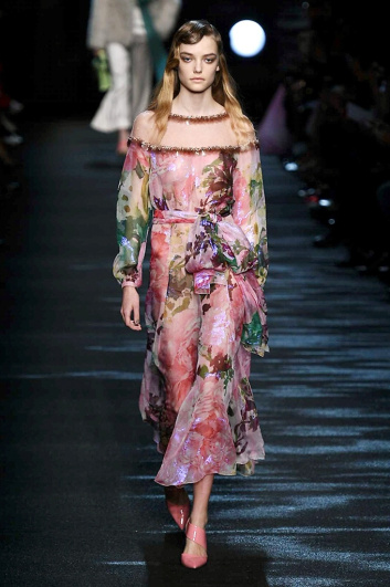 Fotoservizio/FW 2016-2017/WOMEN/BLUMARINE/DP2/1