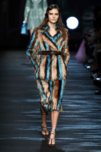 Fotoservizio/FW 2016-2017/WOMEN/BLUMARINE/DP2/6