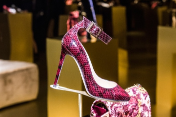 Fotoservizio/FW 2016-2017/WOMEN/JIMMY CHOO/DP2/14