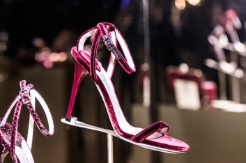 Fotoservizio/FW 2016-2017/WOMEN/JIMMY CHOO/DP2/52