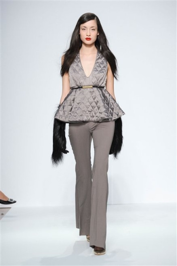 Fotoservizio/FW 2012-2013/WOMEN/.NORMALUISA/24
