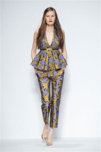 Fotoservizio/FW 2012-2013/WOMEN/.NORMALUISA/37