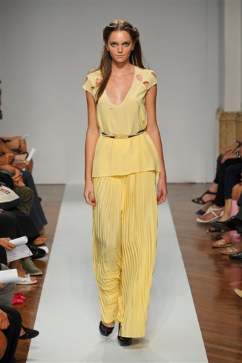Fotoservizio/SS 2012/WOMEN/.NORMALUISA/14