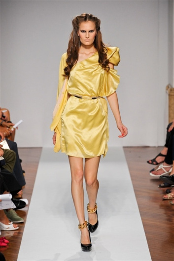 Fotoservizio/SS 2012/WOMEN/.NORMALUISA/16