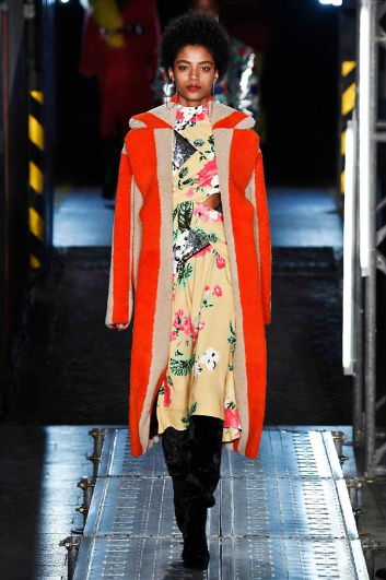 Fotoservizio/FW 2016-2017/WOMEN/MSGM/DP2/2