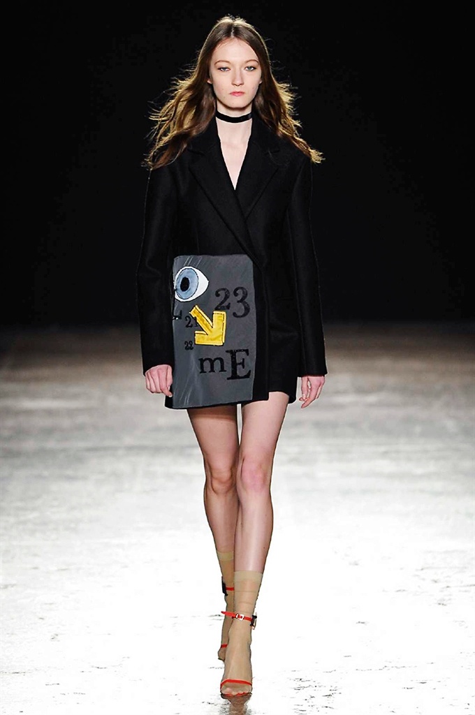 Fotoservizio/FW 2016-2017/WOMEN/AU JOUR LE JOUR/DP2/1