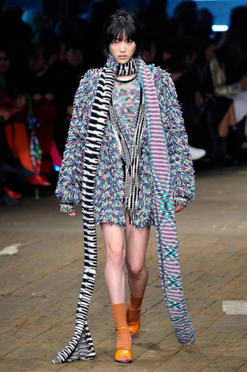 Fotoservizio/FW 2016-2017/WOMEN/MISSONI/DP2/0