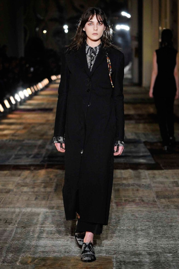 Fotoservizio/FW 2016-2017/WOMEN/DAMIR DOMA/DP2/1