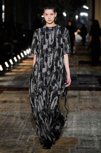 Fotoservizio/FW 2016-2017/WOMEN/DAMIR DOMA/DP2/3