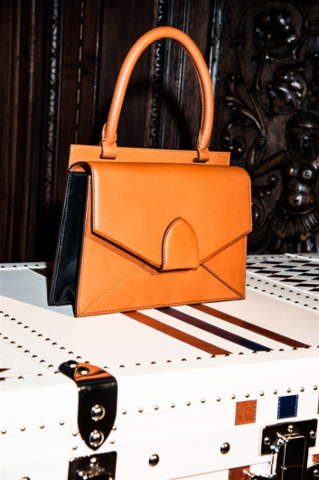 Fotoservizio/FW 2016-2017/WOMEN/BERTONI 1949/DP2/2