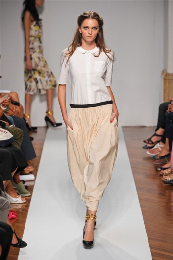 Fotoservizio/SS 2012/WOMEN/.NORMALUISA/27