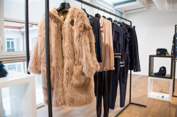 Fotoservizio/FW 2016-2017/WOMEN/ATOS LOMBARDINI/DP2/66