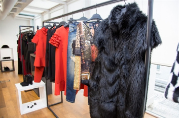 Fotoservizio/FW 2016-2017/WOMEN/ATOS LOMBARDINI/DP2/70