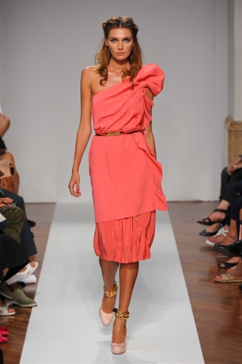 Fotoservizio/SS 2012/WOMEN/.NORMALUISA/34