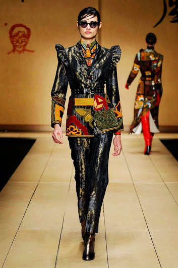 Fotoservizio/FW 2016-2017/WOMEN/LAURA BIAGIOTTI/DP2/1