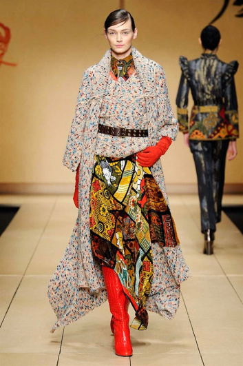 Fotoservizio/FW 2016-2017/WOMEN/LAURA BIAGIOTTI/DP2/2