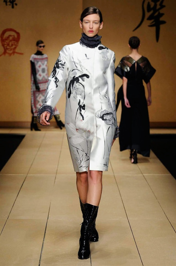 Fotoservizio/FW 2016-2017/WOMEN/LAURA BIAGIOTTI/DP2/5