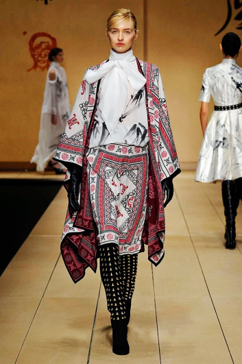 Fotoservizio/FW 2016-2017/WOMEN/LAURA BIAGIOTTI/DP2/8