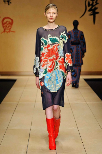 Fotoservizio/FW 2016-2017/WOMEN/LAURA BIAGIOTTI/DP2/14