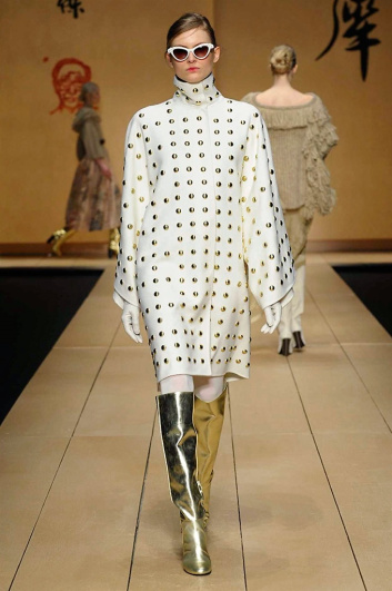 Fotoservizio/FW 2016-2017/WOMEN/LAURA BIAGIOTTI/DP2/11