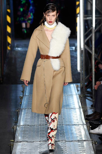 Fotoservizio/FW 2016-2017/WOMEN/MSGM/DP2/19