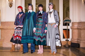 Fotoservizio/FW 2016-2017/WOMEN/ROSSELLA JARDINI/DP2/6