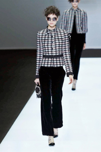 Fotoservizio/FW 2016-2017/WOMEN/GIORGIO ARMANI/DP2/4