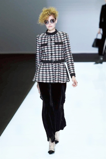 Fotoservizio/FW 2016-2017/WOMEN/GIORGIO ARMANI/DP2/6