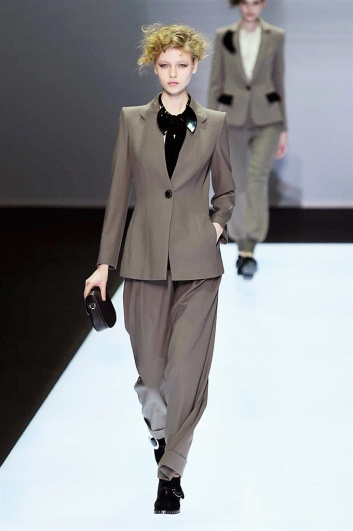 Fotoservizio/FW 2016-2017/WOMEN/GIORGIO ARMANI/DP2/2