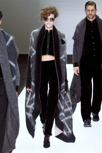 Fotoservizio/FW 2016-2017/WOMEN/GIORGIO ARMANI/DP2/12