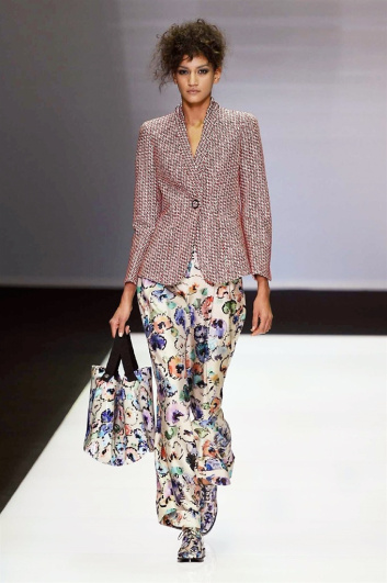 Fotoservizio/FW 2016-2017/WOMEN/GIORGIO ARMANI/DP2/4