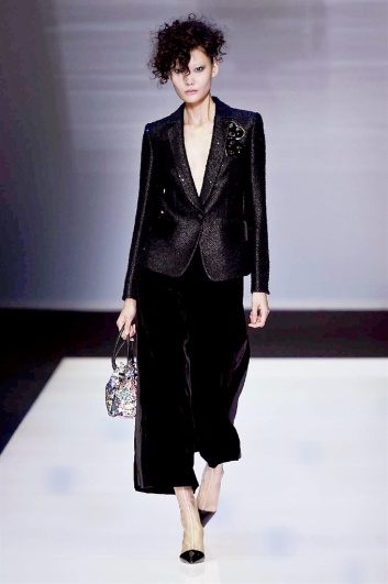 Fotoservizio/FW 2016-2017/WOMEN/GIORGIO ARMANI/DP2/5