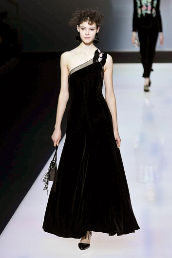 Fotoservizio/FW 2016-2017/WOMEN/GIORGIO ARMANI/DP2/2
