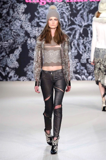 Fotoservizio/FW 2016-2017/WOMEN/ANGELO MARANI/DP2/1