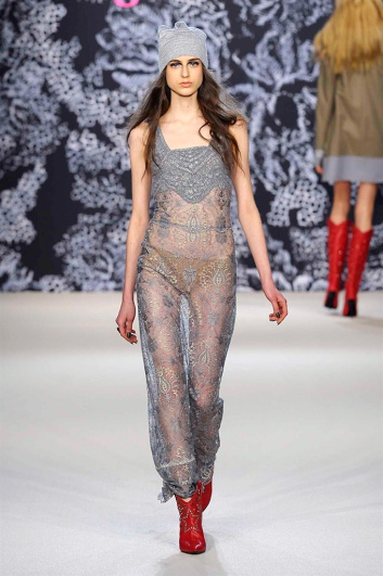Fotoservizio/FW 2016-2017/WOMEN/ANGELO MARANI/DP2/1