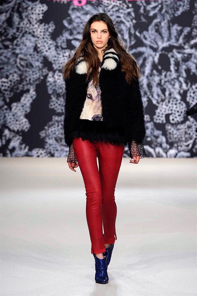 Fotoservizio/FW 2016-2017/WOMEN/ANGELO MARANI/DP2/7