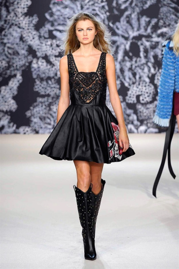 Fotoservizio/FW 2016-2017/WOMEN/ANGELO MARANI/DP2/6