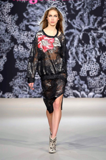 Fotoservizio/FW 2016-2017/WOMEN/ANGELO MARANI/DP2/7